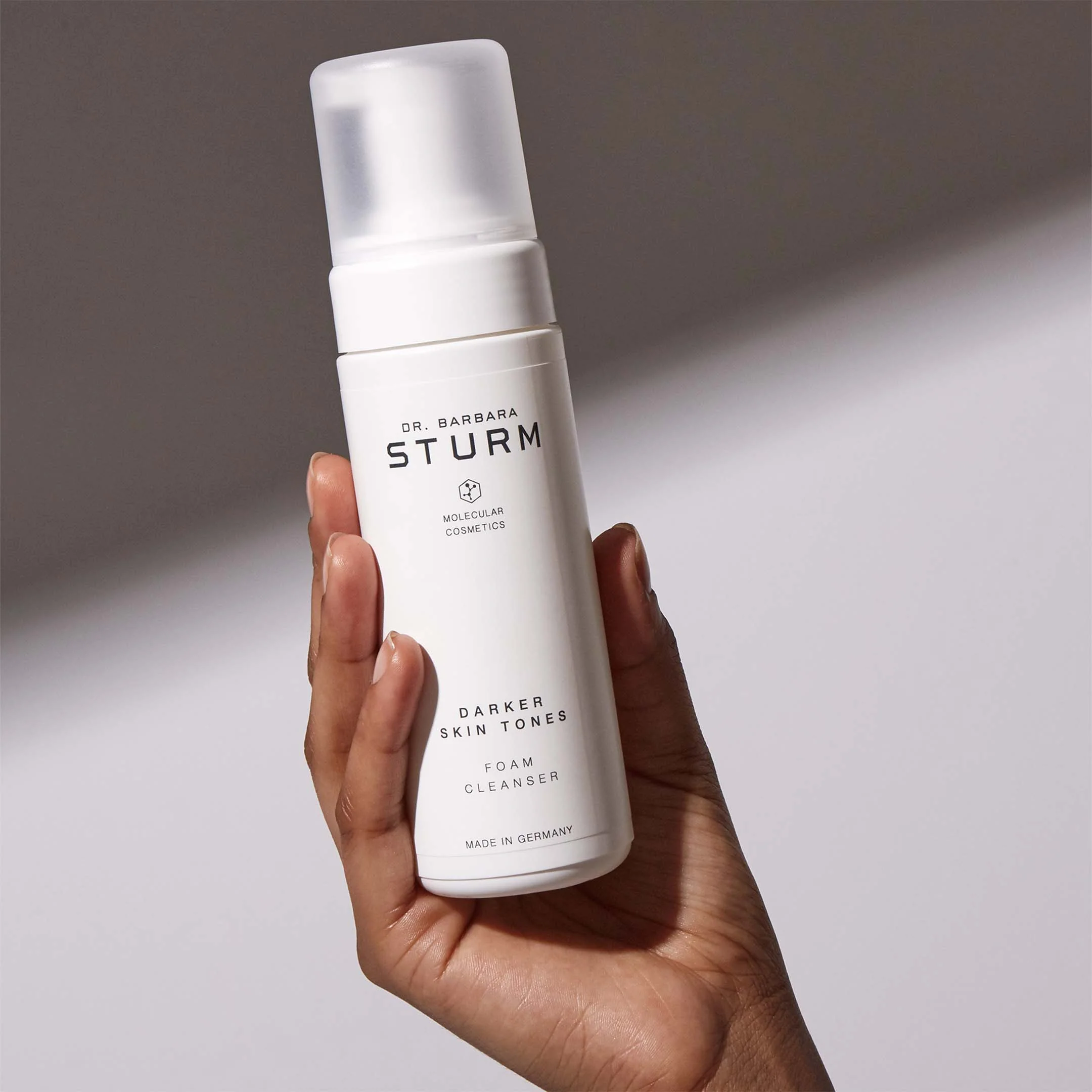 Darker Skin Tones Foam Cleanser - Image 3