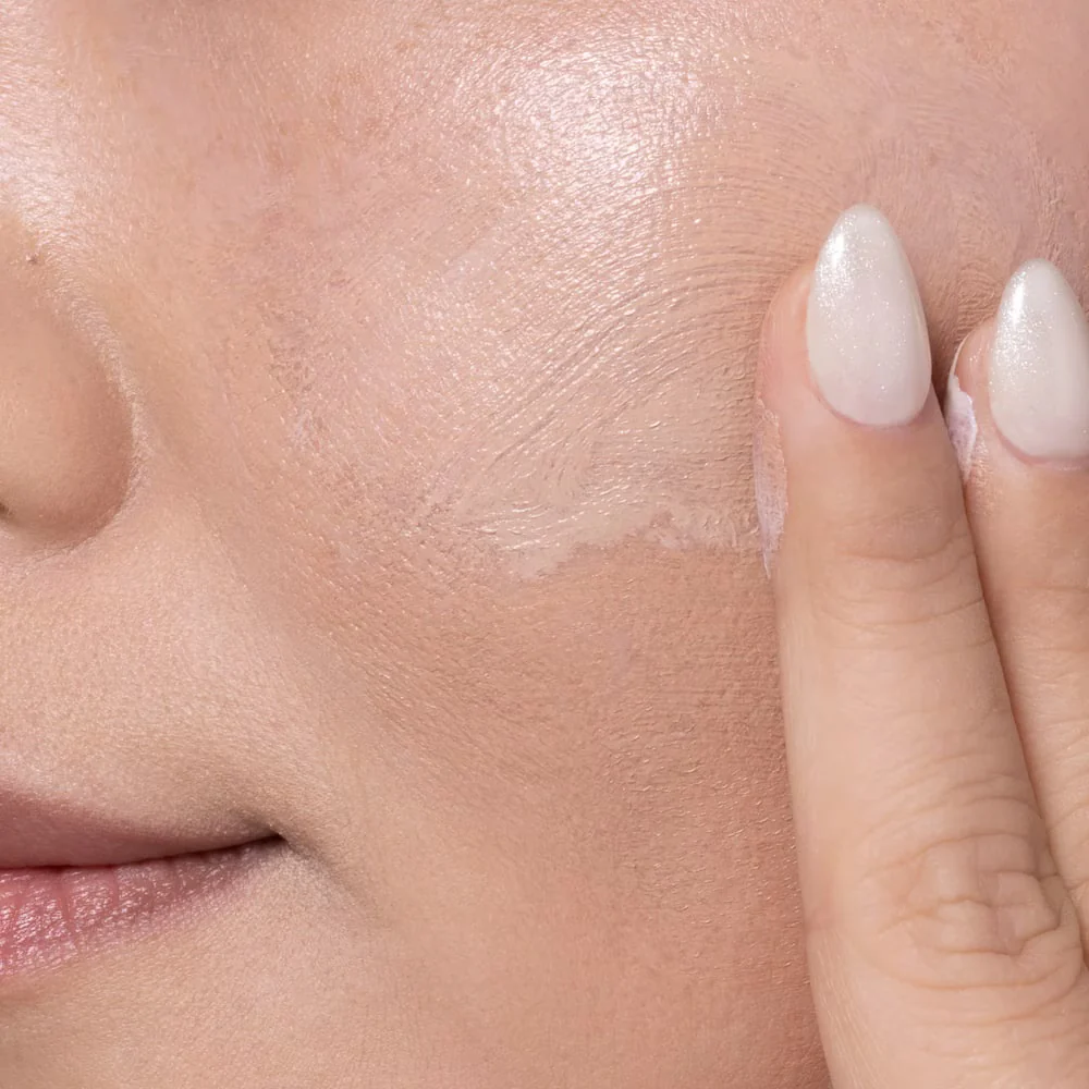 Ginzing™ SPF 40 Energy-Boosting Tinted Moisturizer - Image 4