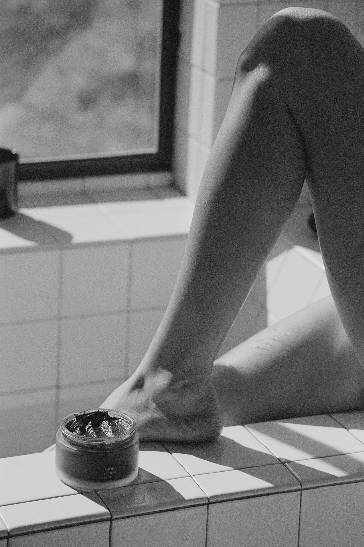 Katrafay Body Scrub - Image 6