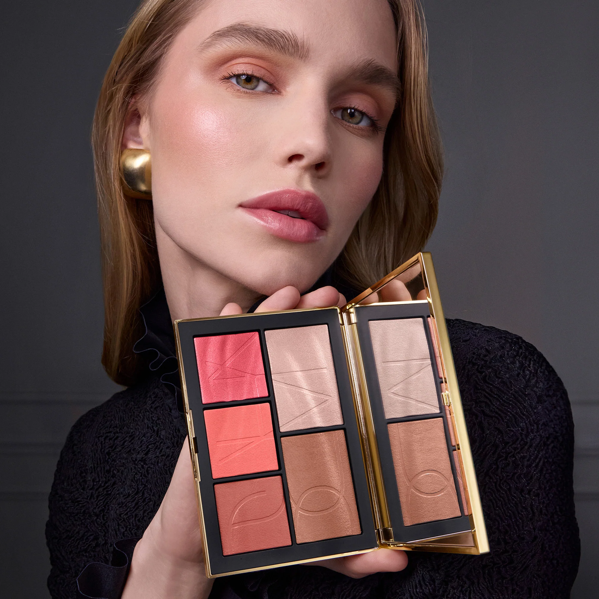 Pure Luxury Light Reflecting Cheek & Eye Palette I - Image 5