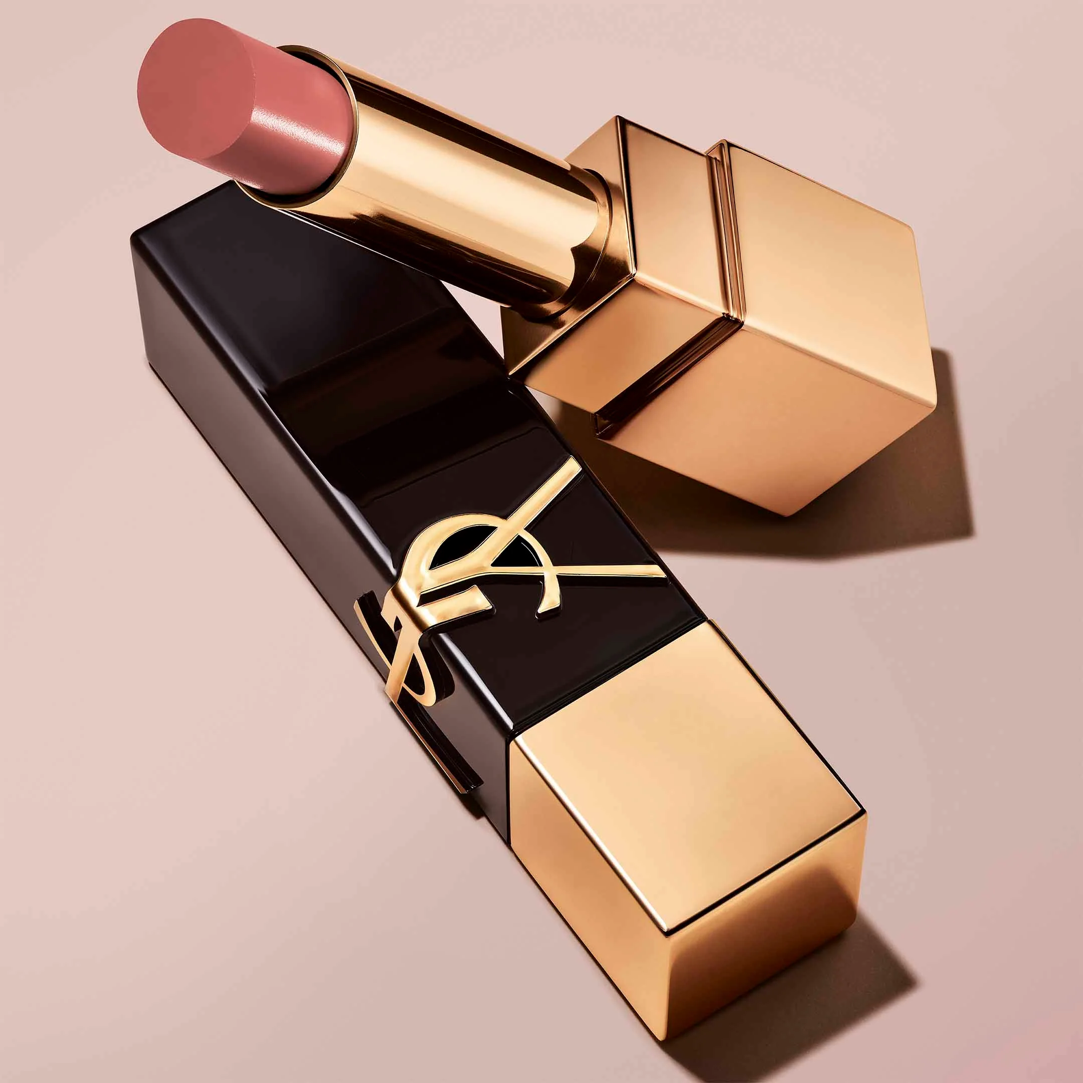 Rouge Pur Couture The Bold Lipstick - Image 4