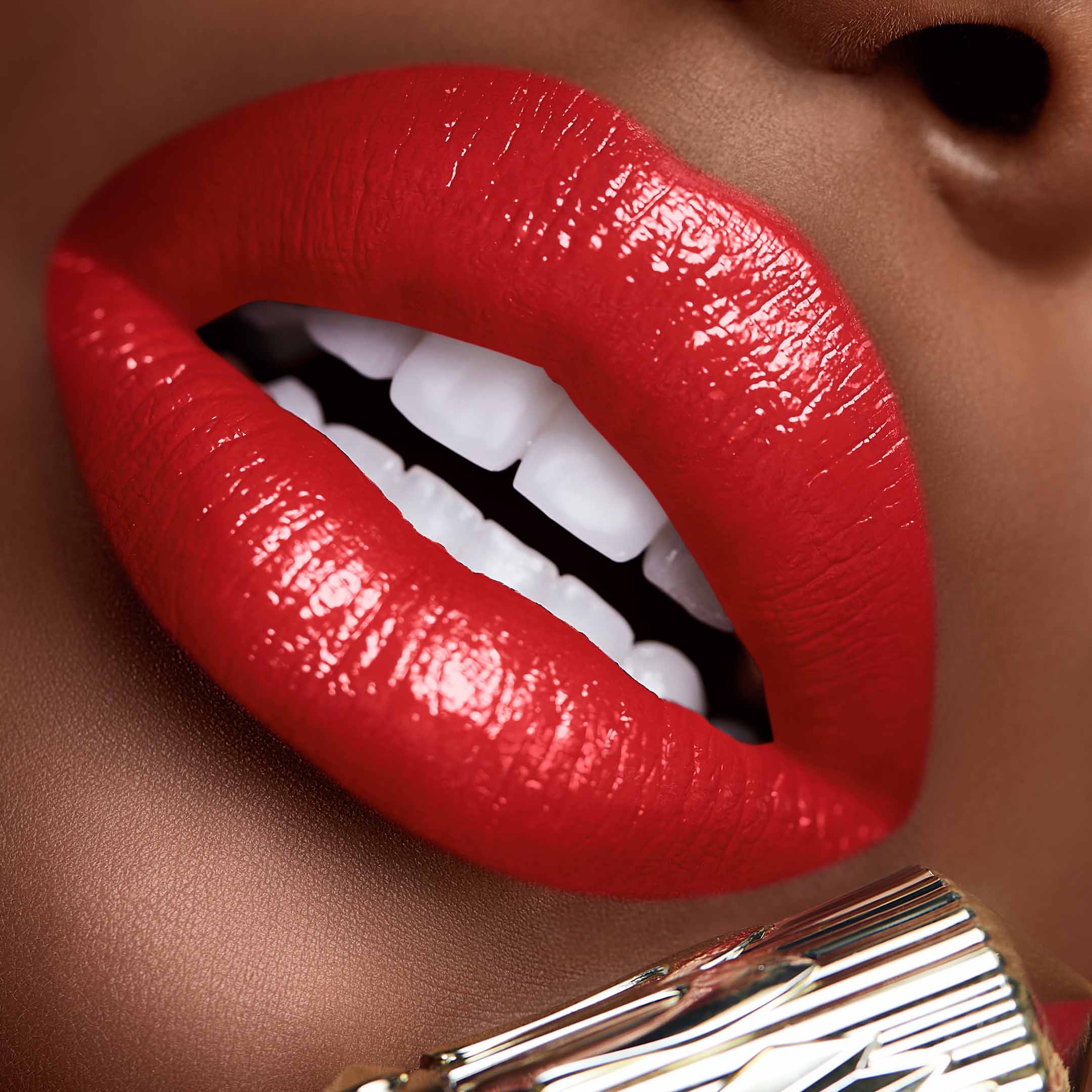 Rouge Stiletto Glossy Shine Lipstick - Image 5