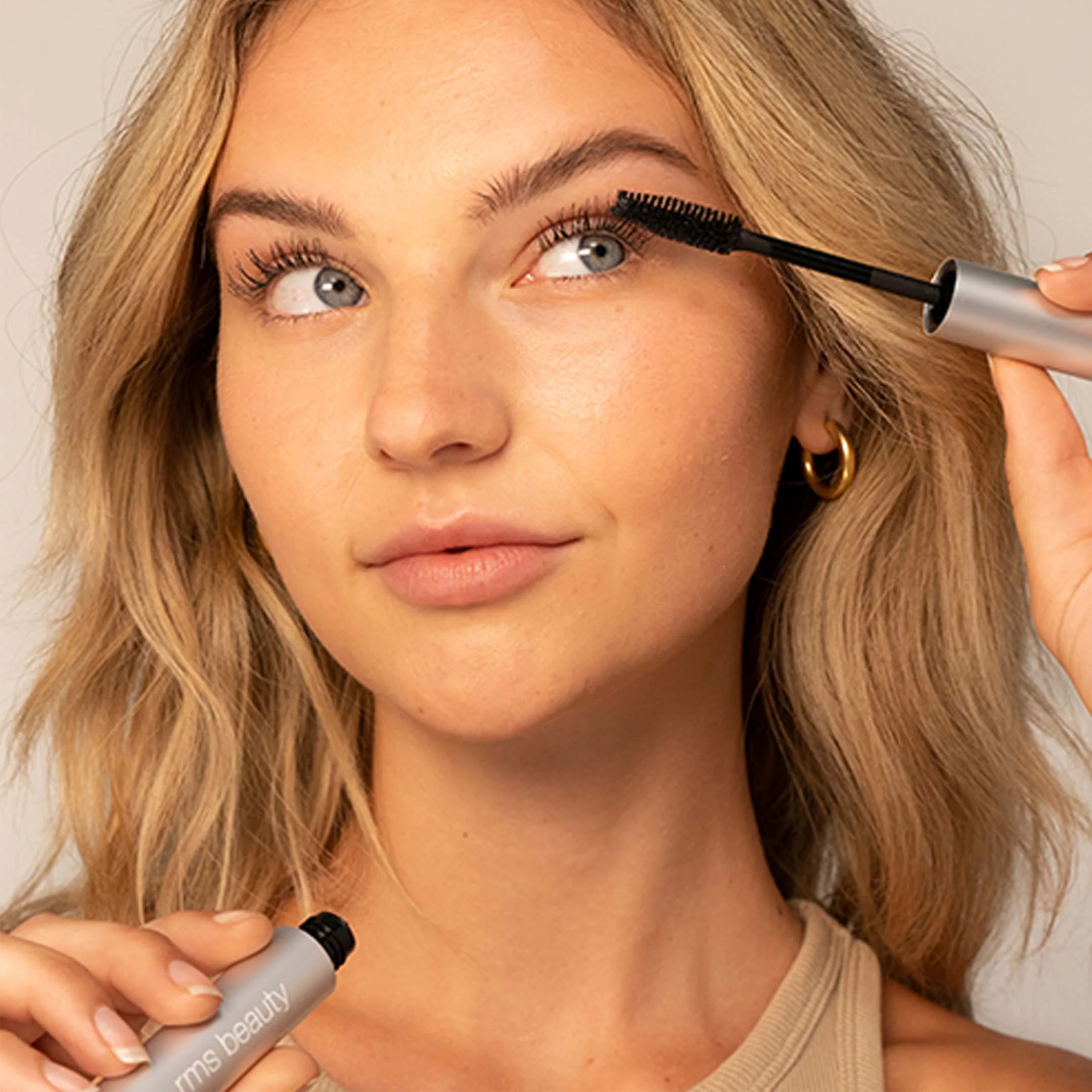 Straight Up Volumizing Peptide Mascara - Image 7