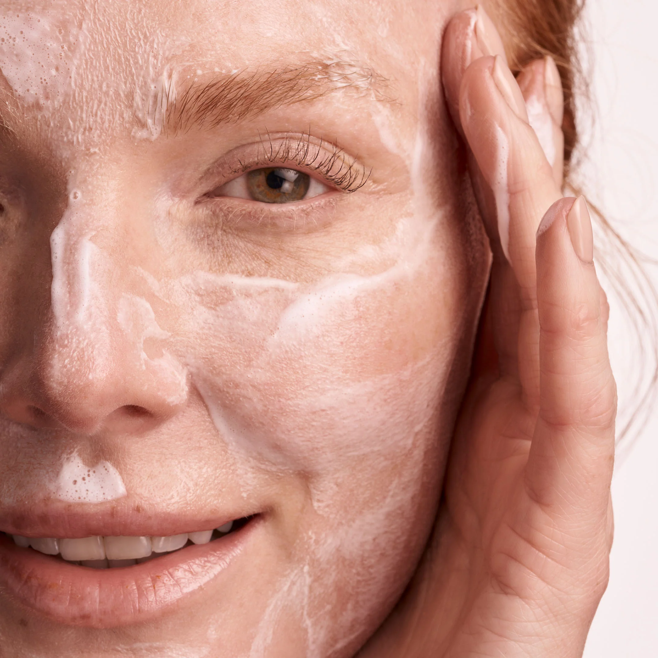 The Foaming Cleanser - Image 5