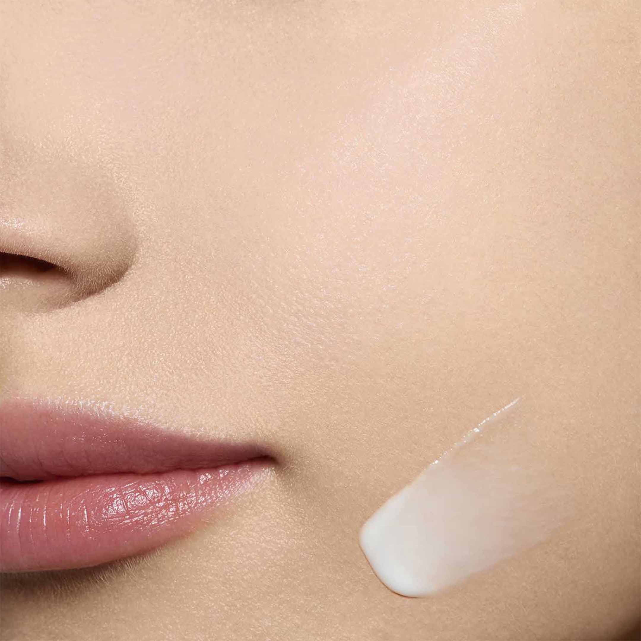 V Shaping Facial Lift - Image 5